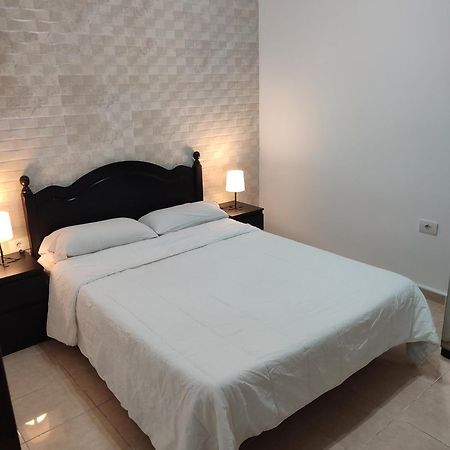 Habitacion Matrimonial En Casa Compartida La Laguna  Ngoại thất bức ảnh