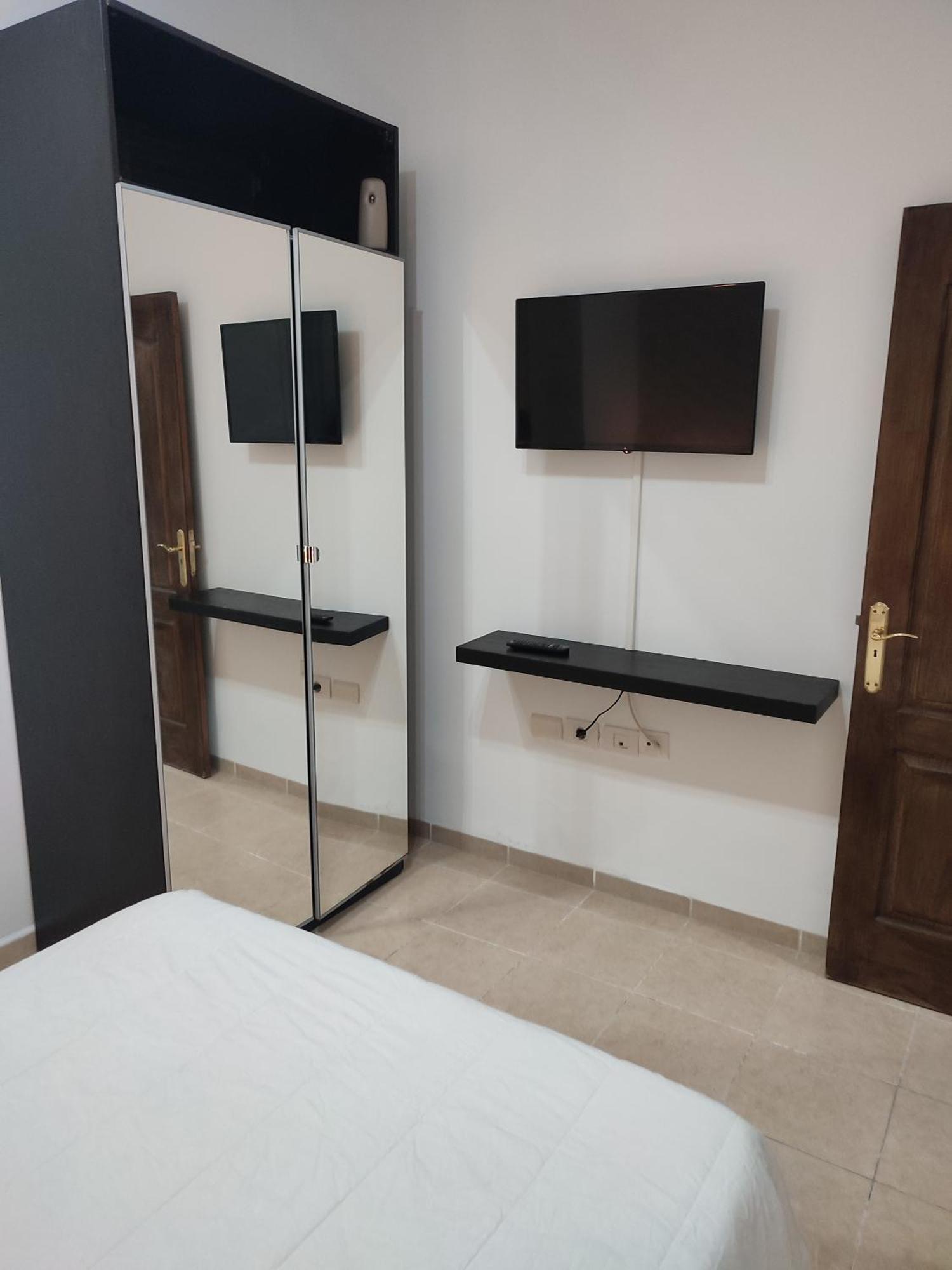 Habitacion Matrimonial En Casa Compartida La Laguna  Ngoại thất bức ảnh